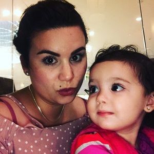 Meet your Posher, Elizabeth